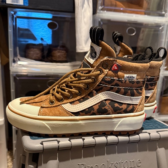 Vans Shoes - Vans Leopard Print MTE Waterproof High-Tops